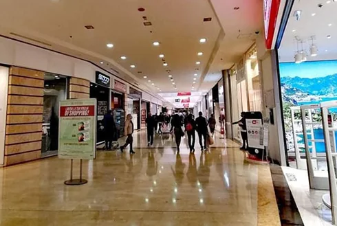 Pontecagnano Faiano, furto nella notte in gioielleria
