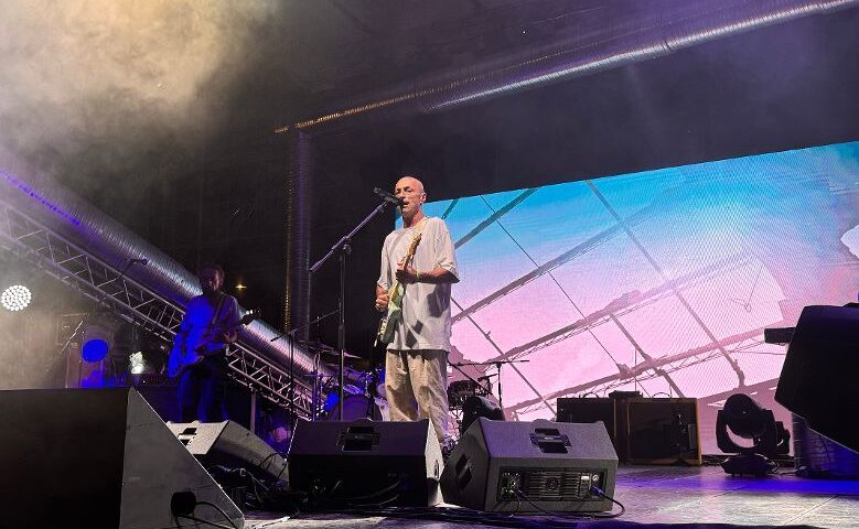 La musica di Alex Britti incanta Sarno