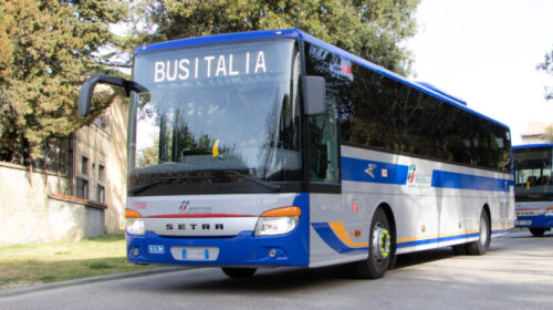 Passeggero aggredisce verbalmente verificatrice su mezzo di Busitalia a Salerno: i sindacati chiedono misure urgenti