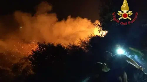 Sant’Angelo a Fasanella, crolla parte di soffitto della scuola: tragedia sfiorata