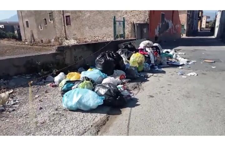 Sos microdiscariche a Sarno: emergenza in via Pantano Gnilino