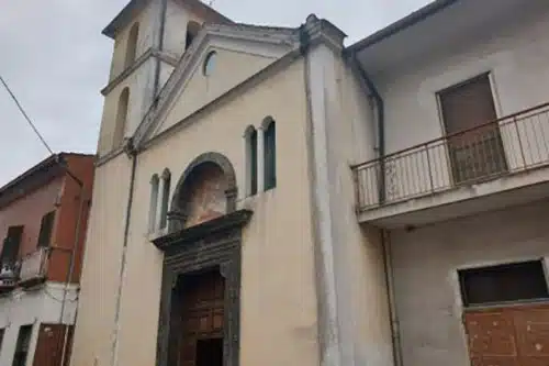 Mercato San Severino, don Peppino torna a celebrare Messa dopo l’aggressione