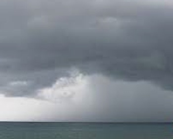 ALLERTA METEO CON PIOGGIA E TEMPORALI PROROGATA FINO A DOMANI MATTINA