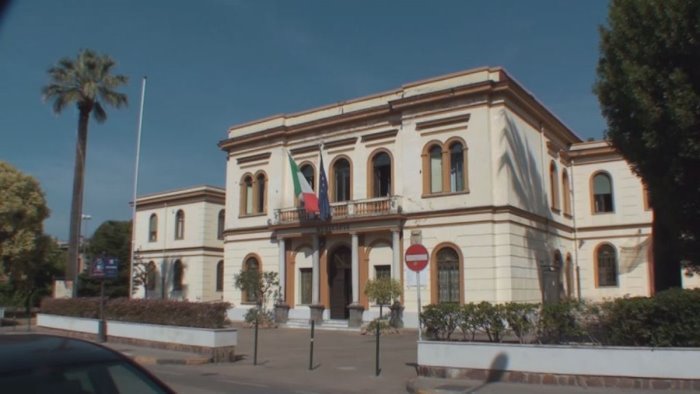 Svolta a Pontecagnano: buoni libri senza anticipo