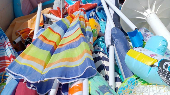 Agropoli, ombrellone selvaggio: operazione congiunta per liberare gli arenili