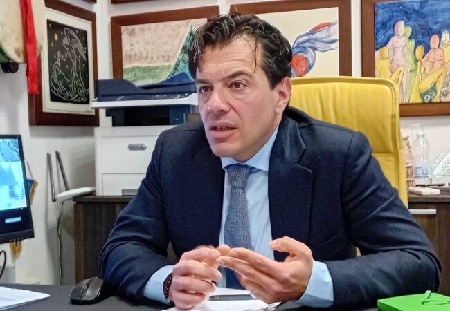 Il sindaco di Vietri sul Mare De Simone: “Operazione verità sul weekend del 1° maggio, in giro notizie distorte”