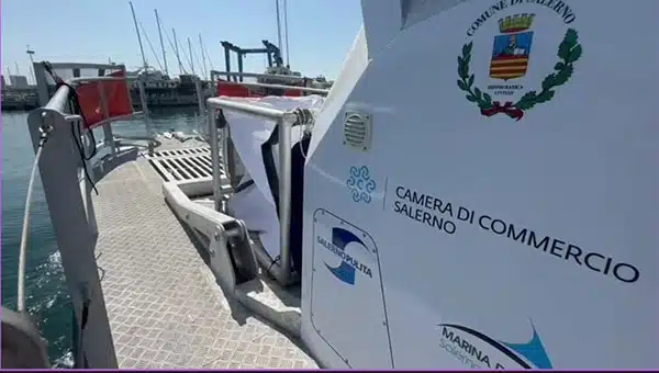 Spazzamare a Salerno, Bennet: funziona la collaborazione con cittadini e gestori dei lidi