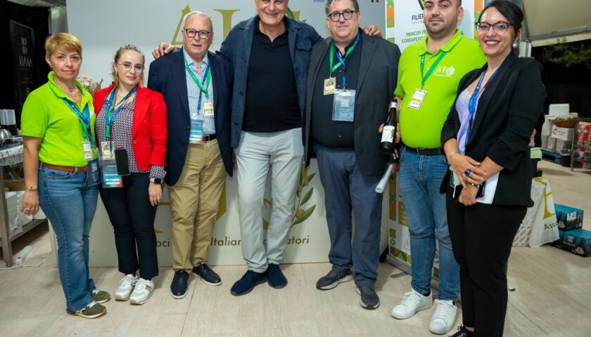 Mense scolastiche con produzioni campane e biologiche, proposta dell’assessore regionale Caputo