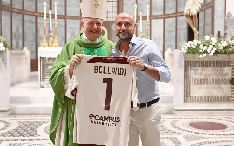 Delegazione della Salernitana alla Santa Messa degli Sportivi al Duomo