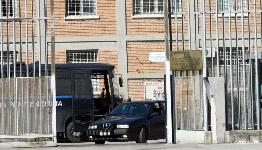 Carceri, tentativo di evasione ad Avellino. Droga sequestrata a Salerno