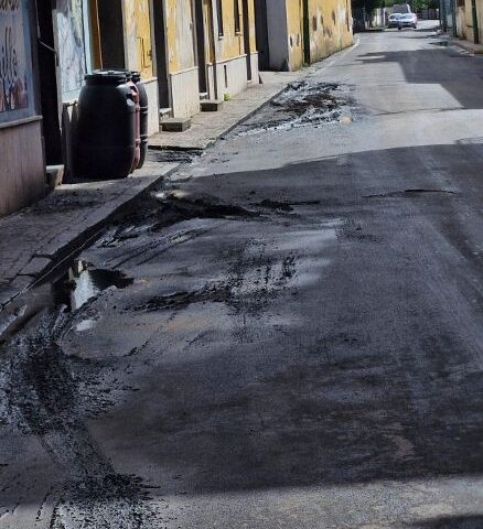 Corso Trieste a Scafati invaso dal fango dopo il maltempo, la denuncia di Mario Santocchio (Fdi)