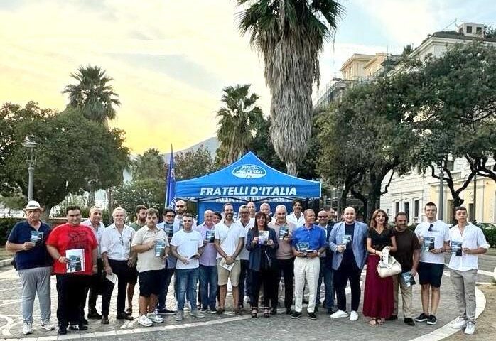 “STIAMO CAMBIANDO L’ITALIA” A SALERNO. FABBRICATORE (FDI): “GRANDE ENTUSIASMO E PARTECIPAZIONE”