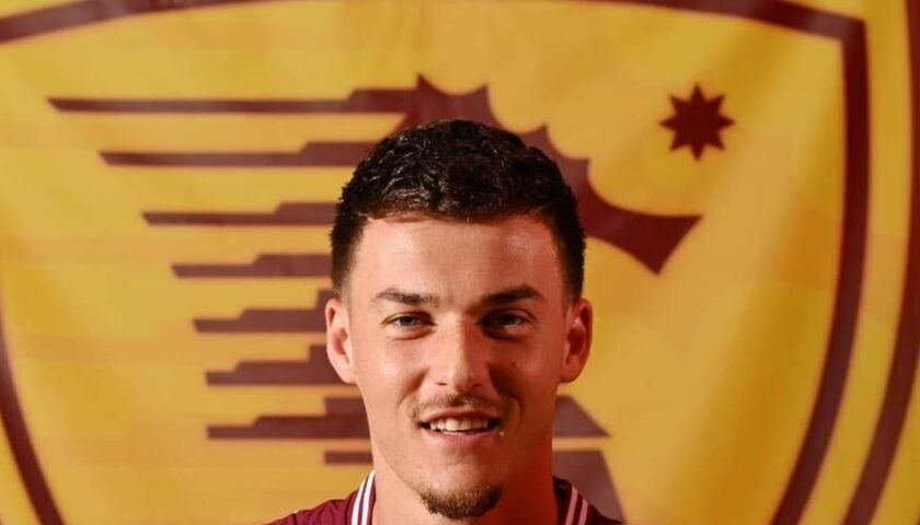 Salernitana, Hrustic: “Darò il massimo per la squadra”