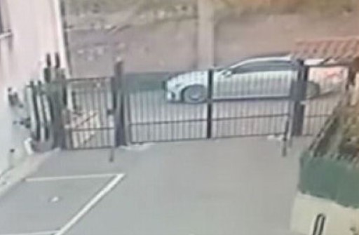 Banda di malviventi tenta furto in pieno centro a Pagani, ladri ripresi dalle telecamere