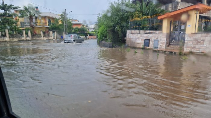 Maltempo a Sarno, evacuate 40 residenti del centro storico. Sirica: Appelli ignorati