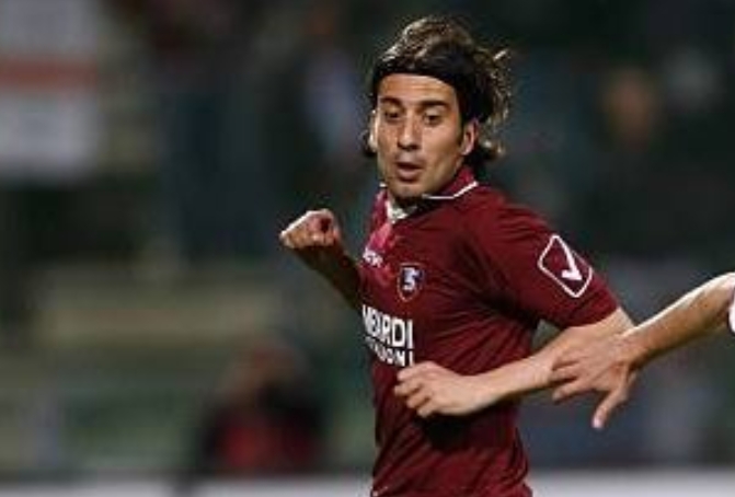 Trovato morto in un hotel di Cagliari l’ex Salernitana Capone