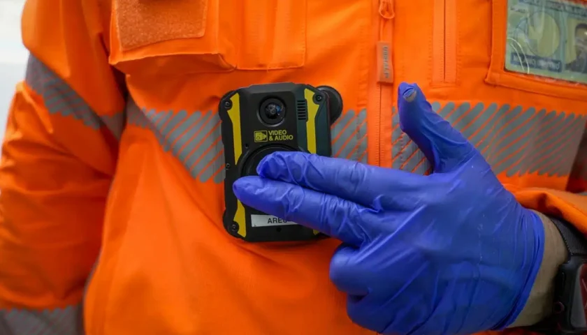 Violenze negli ospedali, arrivano 500 bodycam a difesa i medici e infermieri salernitani