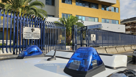 Mercato San Severino, tentano rapina in un supermercato: arrestati due giovani