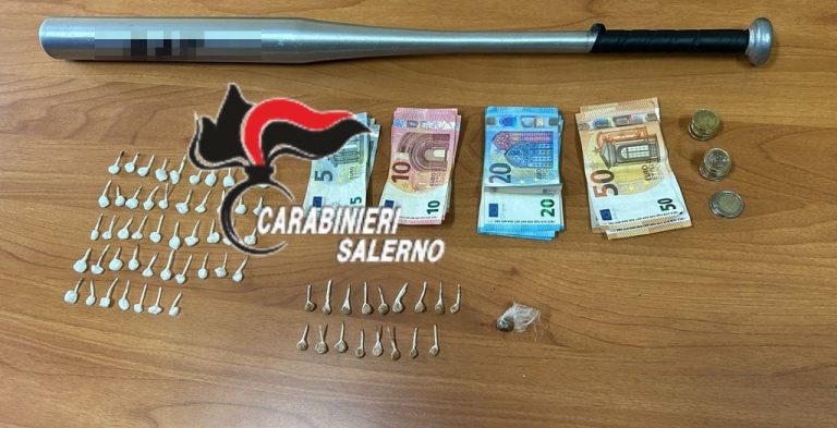 Pusher con droga, soldi e mazza da baseball: arrestato 19enne di Pellezzano