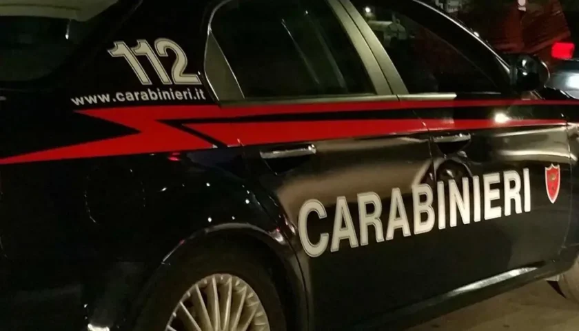 Ladri scatenati il 25 aprile a Cava de’ Tirreni: sfasciano telecamere e sfondano porta con piede di porco