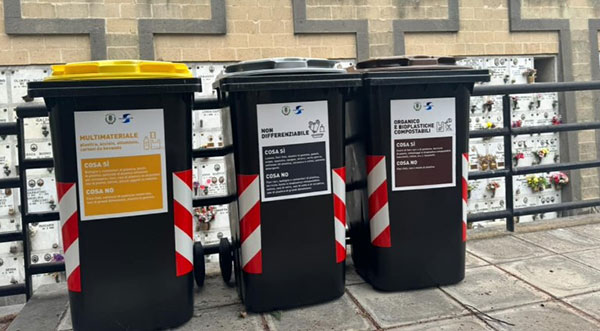 Salerno Pulita, nuovi carrellati per i rifiuti nel cimitero
