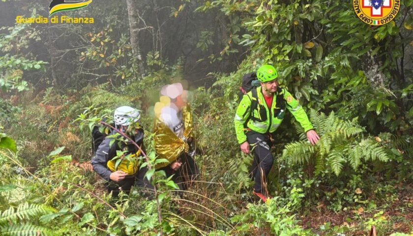 Si perde mentre cerca funghi, soccorso e salvato 67enne di Fosciano
