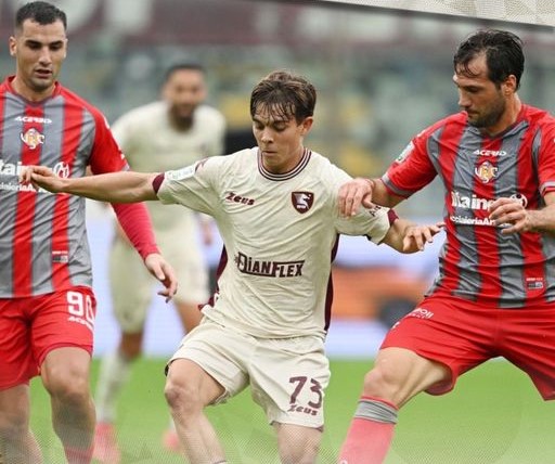 Ancora una sconfitta per la Salernitana, la Cremonese ipoteca la vittoria nel primo tempo
