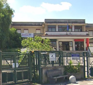 San Marzano sul Sarno, furto di 40 computer a scuola: lezioni annullate e danni per migliaia di euro