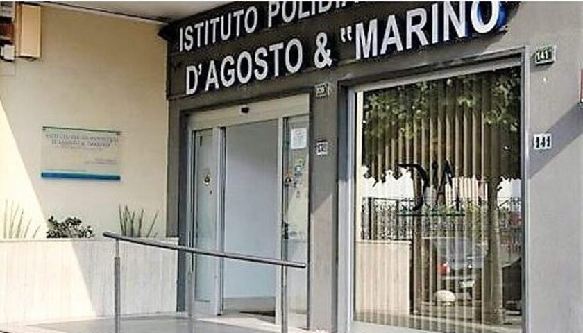 Nocera Inferiore, banda del flex svuota casse automatiche dal centro Polidiagnostico D’Agosto