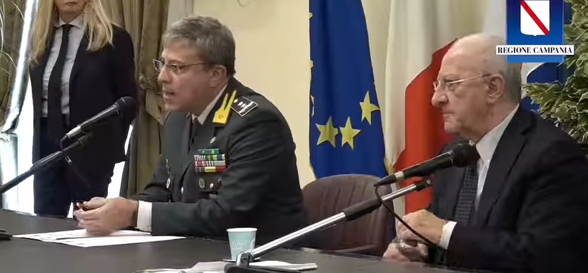 Fondi Ue, Pnrr e Sanità: De Luca firma protocollo con la Guardia di Finanza per appalti trasparenti