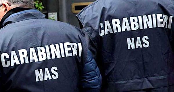 Anziana raggirata per farsi intestare il patrimonio, nei guai gestore casa di riposo e due complici