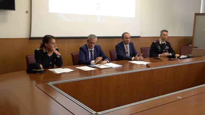 Salerno, in Prefettura un confronto sulla sicurezza di farmacisti e tabaccaio salernitani