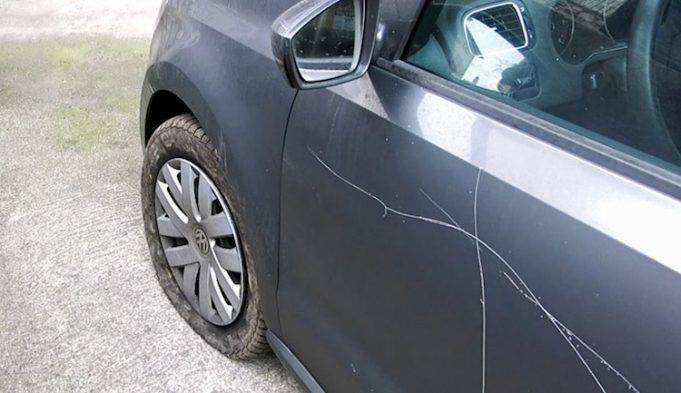 Raid vandalici contro le auto a Eboli, è emergenza