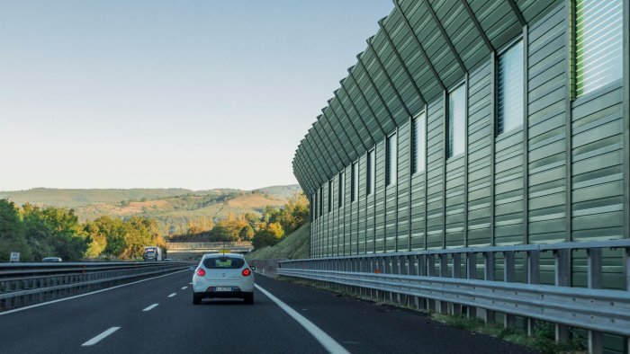Lavori in autostrada, ridotta la chiusura del casello Cava-Salerno