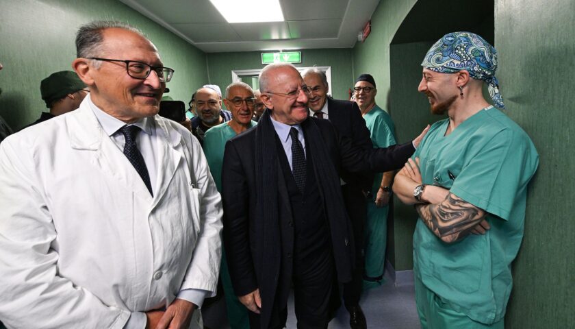 Eboli, inaugurato con De Luca il nuovo blocco operatorio in ospedale