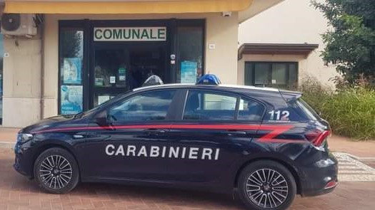 Eboli, ladri in farmacia a Corno d’Oro: furto di 30 euro