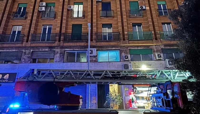 Incendio in un B&B, muore una 28enne