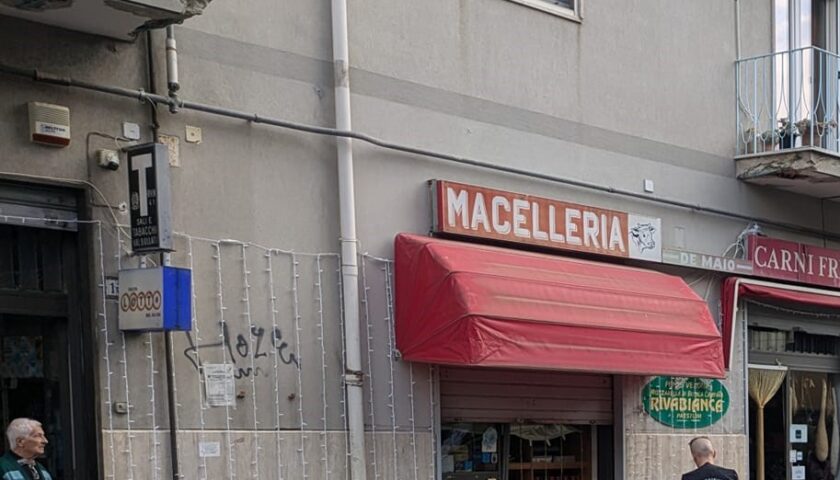 Salerno, furto nella notte in macelleria a Torrione Alto