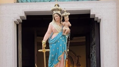 La venerata statua della Madonna della Speranza di Battipaglia sarà esposta nella Basilica di San Pietro