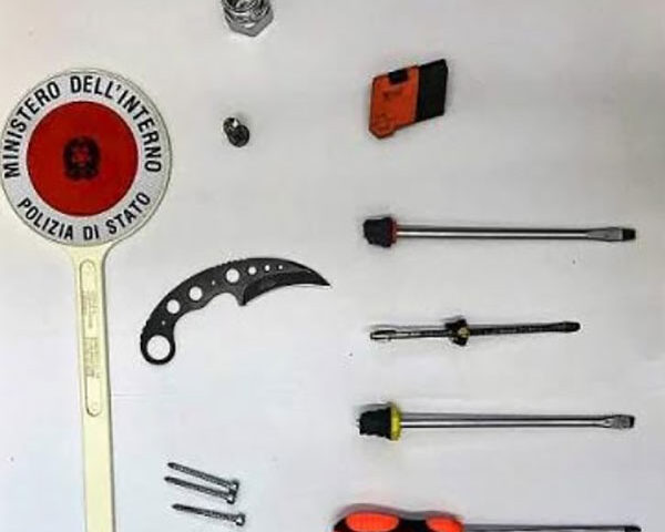 Salerno, ladro di motorini arrestato in via Roma