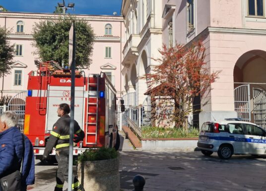 Nocera Superiore, incendio in chiesa