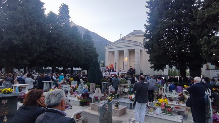 Cava de’ Tirreni, il sindaco Servalli: “La nuova gestione cimiteriale funziona”
