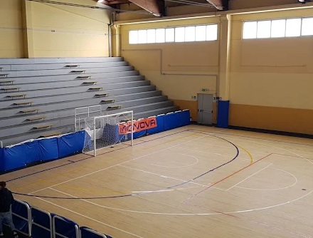 Botte e coltellate al calcio a 5: ammende, campo chiuso e vittoria a tavolino