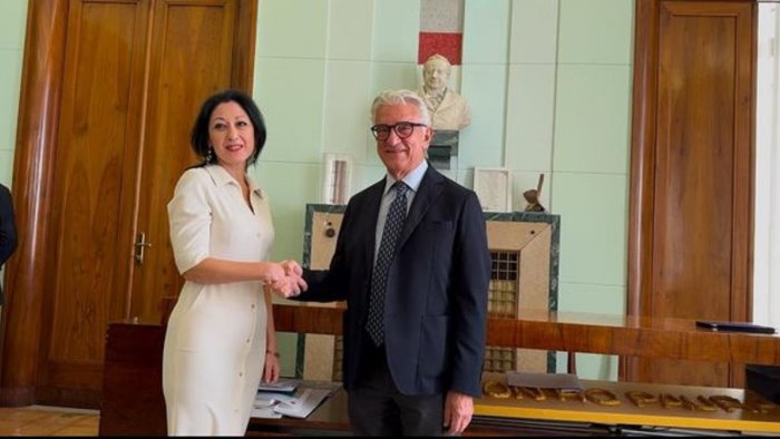 “L’amica geniale”, il sindaco di Salerno: bravissima la nostra Anna Rita Vitolo