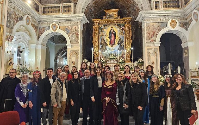 Baronissi, la Sindaca Anna Petta: “A Baronissi rivive la storia la Regina Margherita di Durazzo, una donna pilastro della società Medievale”