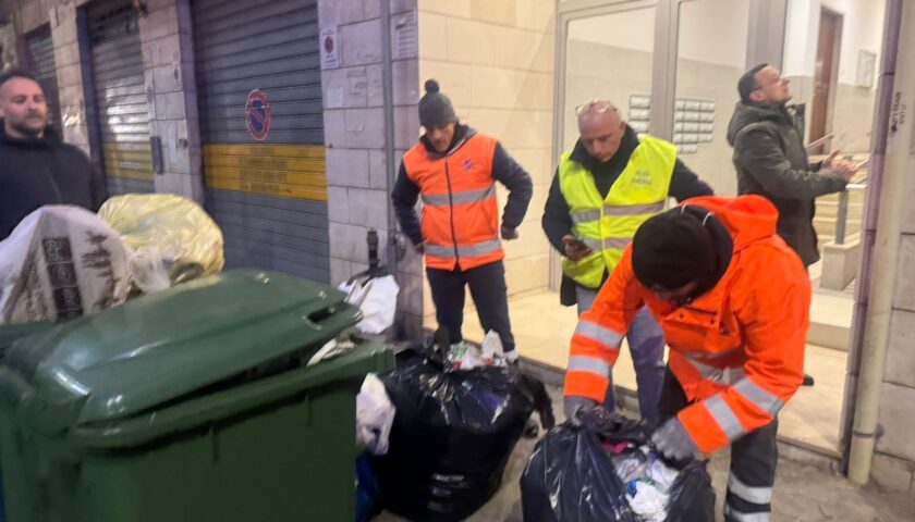 Salerno, conferimento errato di rifiuti: controlli e sanzioni