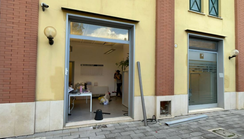 Baronissi, assalto alla Banca Monte Pruno: ladri in fuga senza bottino