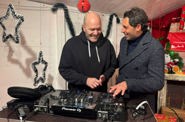 “MeraviglioSa Salerno”: Dario Socci, Pippo Pelo e Luca Fusco per un Natale all’insegna dei papà