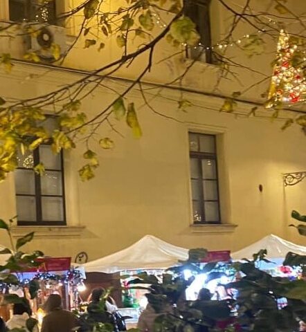 Salerno, con Luci d’Artista ritornano in piazza Sant’Agostino i Mercatini di Natale