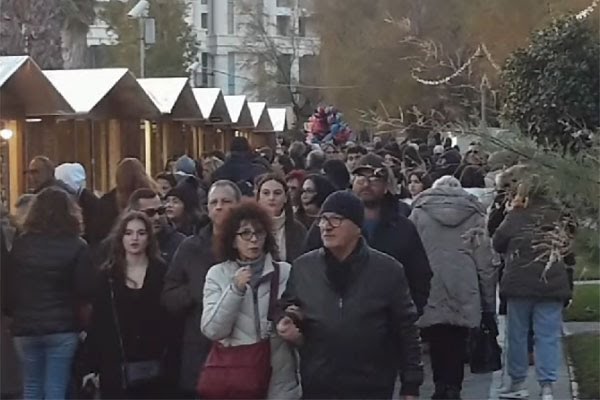 Salerno, magie con la fiera Natale Insieme sul lungomare
